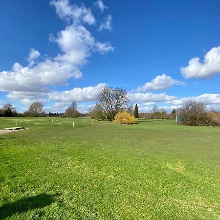 Lodge At Tap Haus Mansfield Woodhouse المظهر الخارجي الصورة