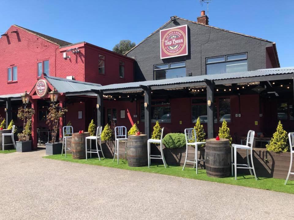 Lodge At Tap Haus Mansfield Woodhouse المظهر الخارجي الصورة